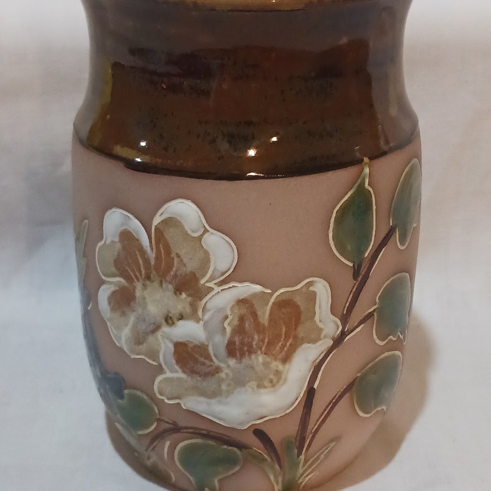 Art pottery vase